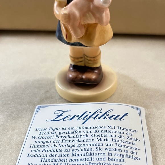 Hummel figurine # 1382 Pigtails. - Picture 5 of 7